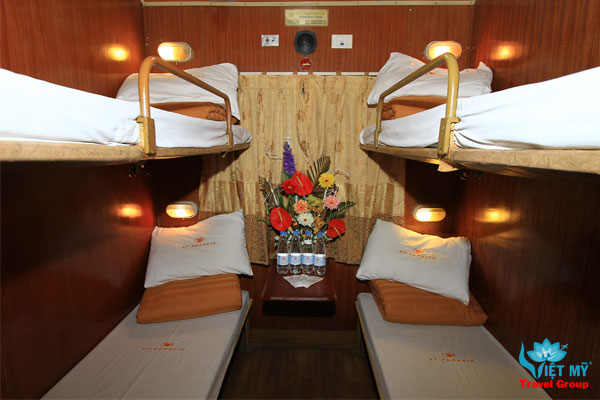Giường nằm mềm của tàu 5 sao Sài Gòn - Nha Trang