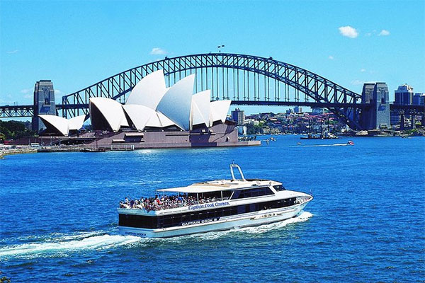 Nhà hát con Sò và cầu cảng Sydney