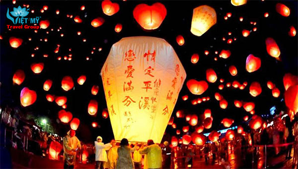Lễ hội đèn trời Pingxi ở Đài Loan