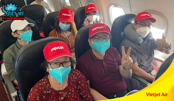 Giảm 15% giá vé cho khách bay cao tuổi tại Việt Mỹ